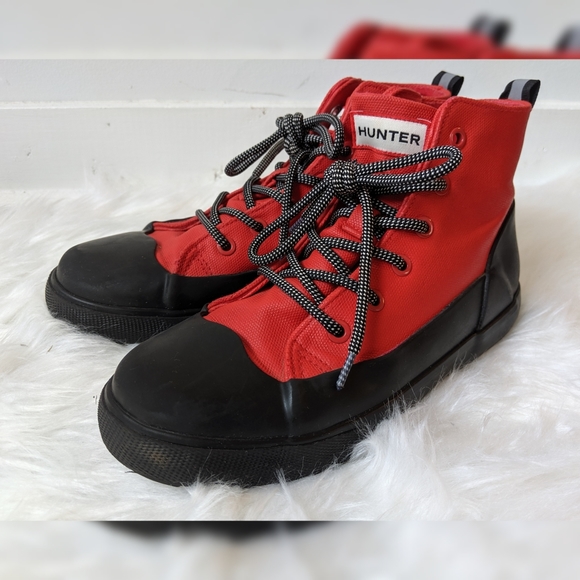 boys black lace up boots